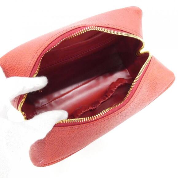 CHANEL Red Pouch - Picture 5 of 6